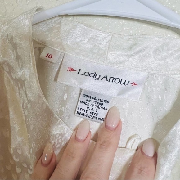 Lady Arrow vintage button down sateen long sleeve elegant blouse 10 - Picture 6 of 8